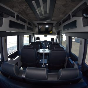 ford_transit_limo_small_feat3